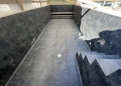 Neubau Betonpool und Folienauskleidung in Wangen bei Dübendorf ZH