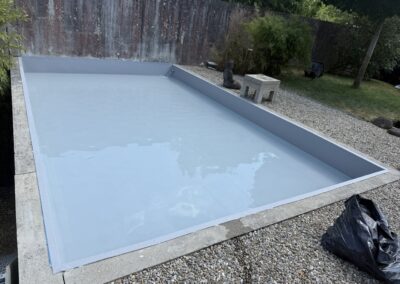 Folienauskleidung eines Gartenbades